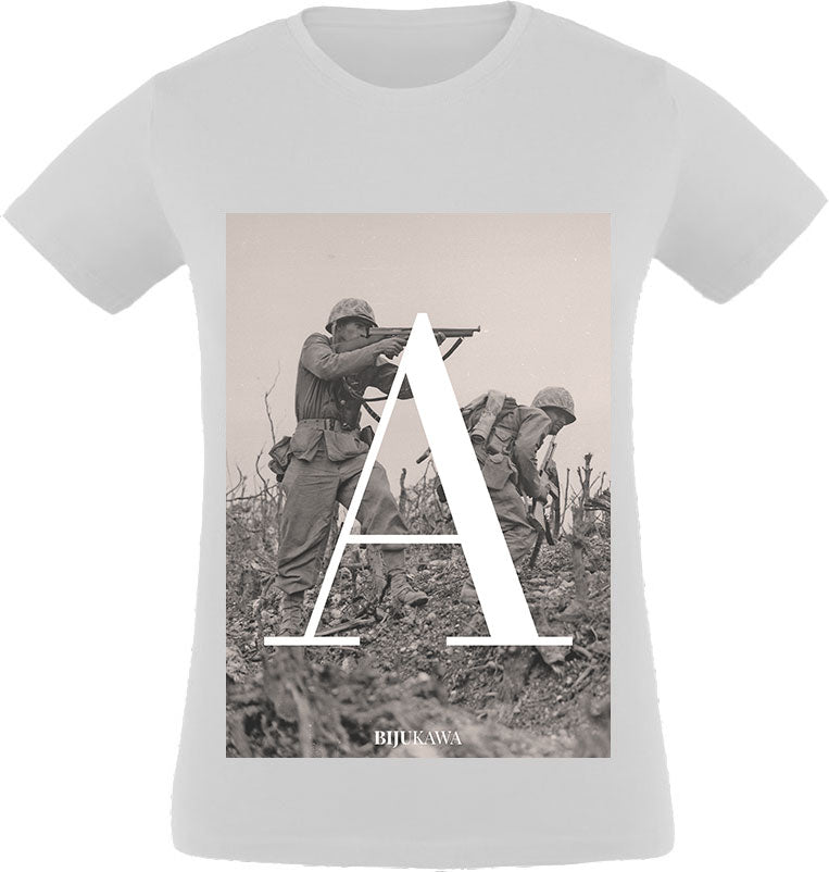 wAr T-Shirt