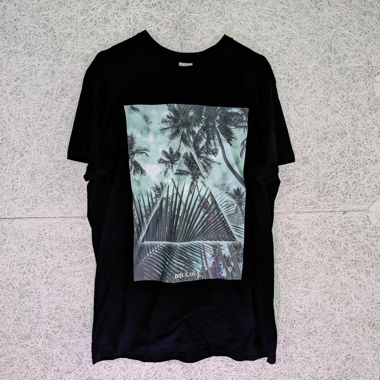 Triangle Farn T-Shirt
